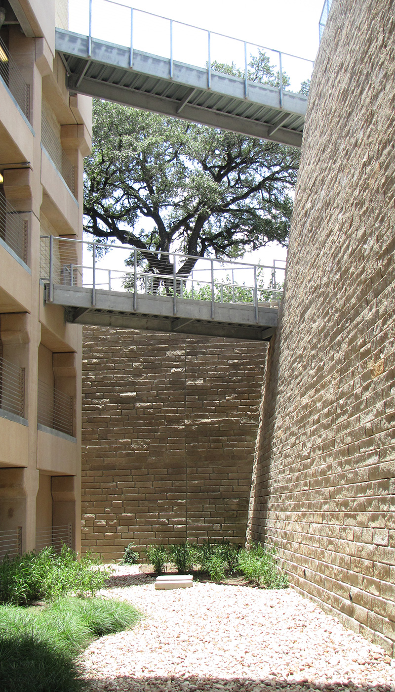 rollingwood retaining wall