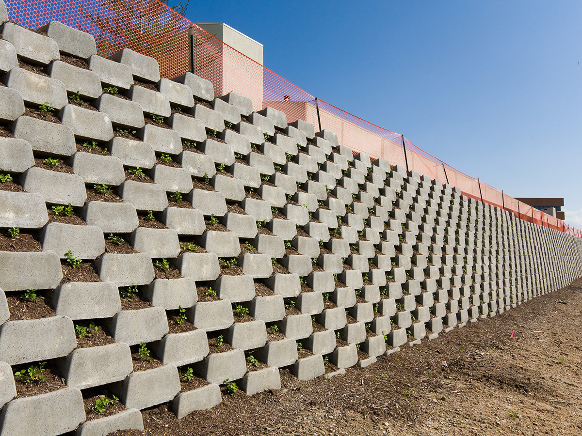 MoBap Retaining Wall