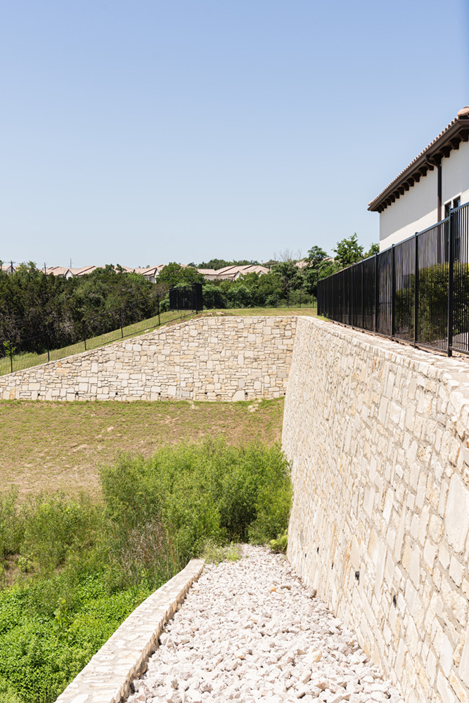 mortarted limestone residential walls